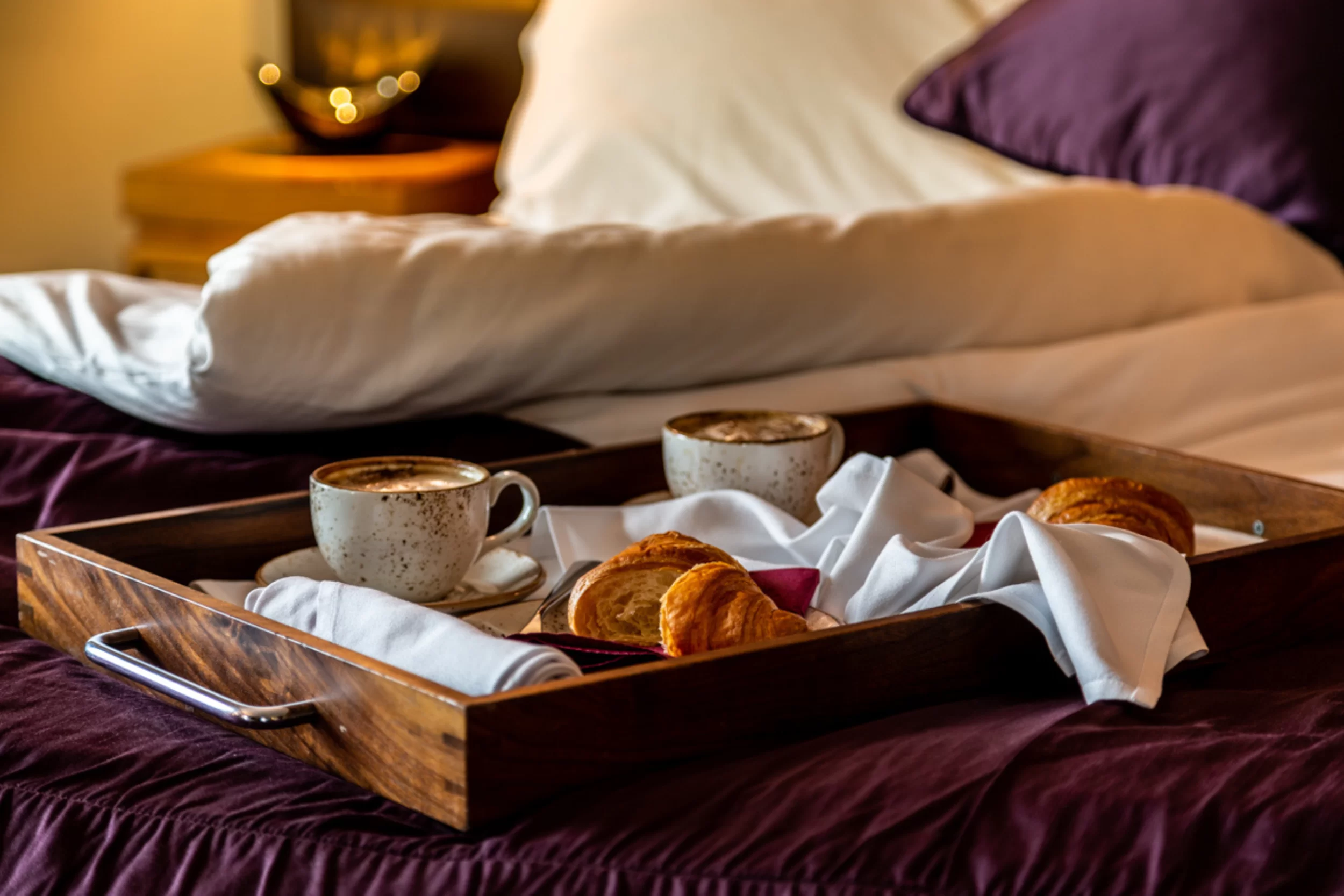 Breakfast room service | Casa Hotel Chesterfield